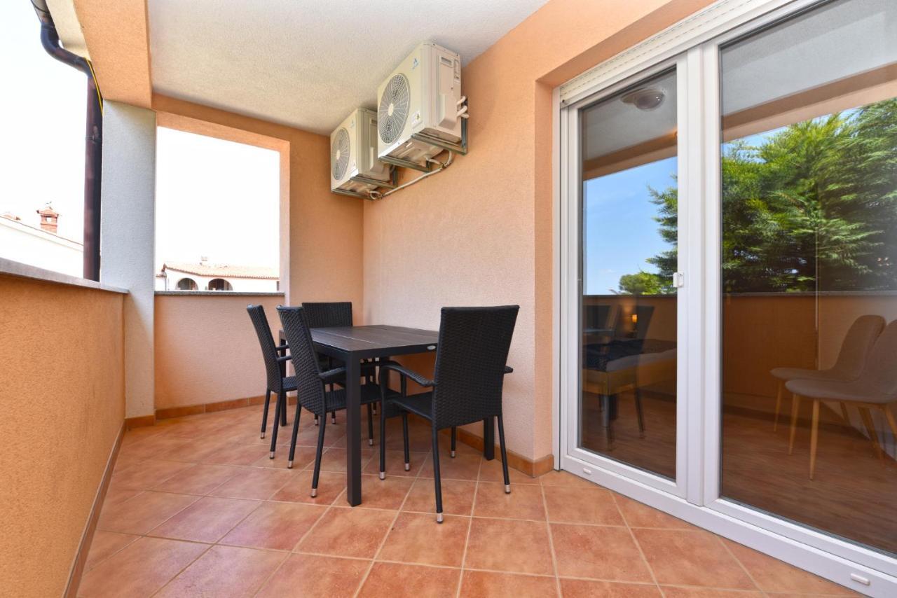 Apartmensts Arsen 928 Póla Kültér fotó