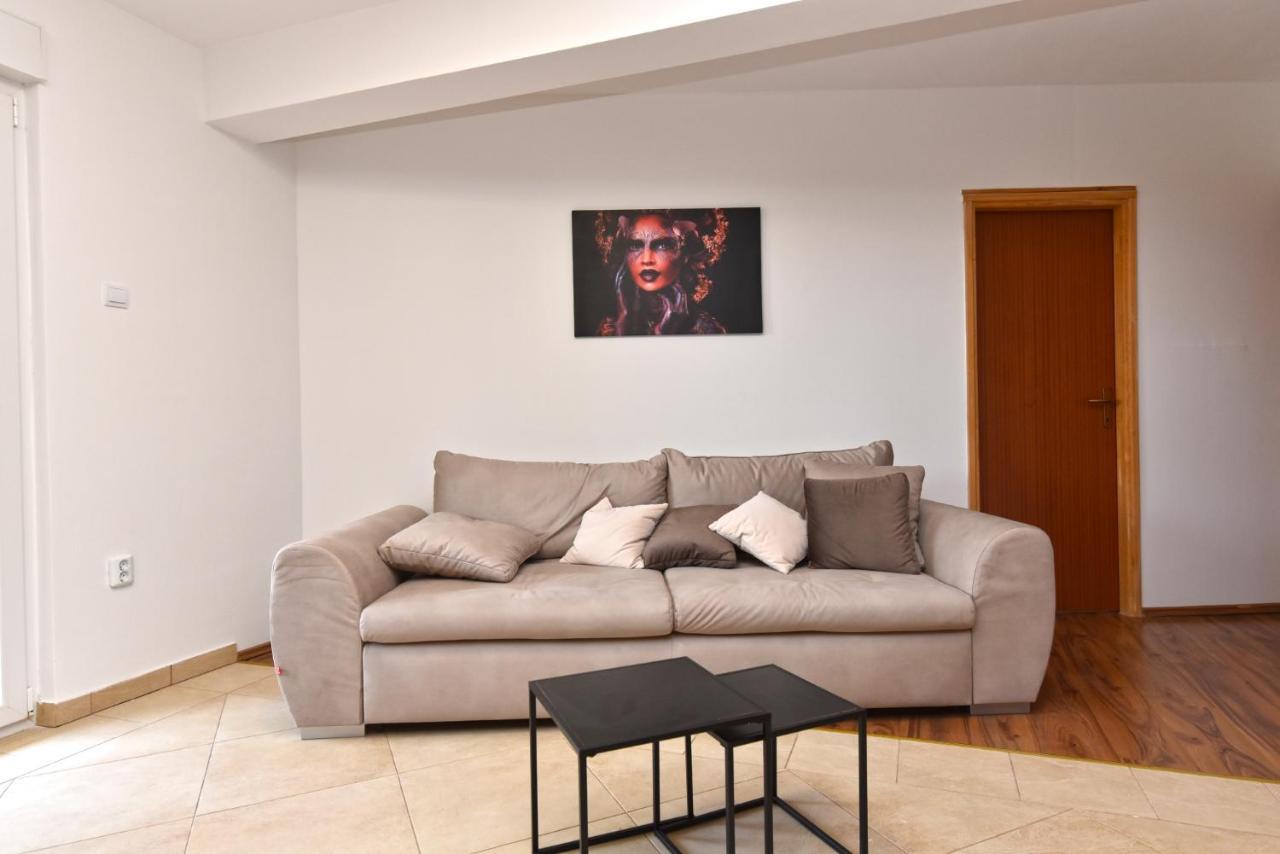 Apartmensts Arsen 928 Póla Kültér fotó