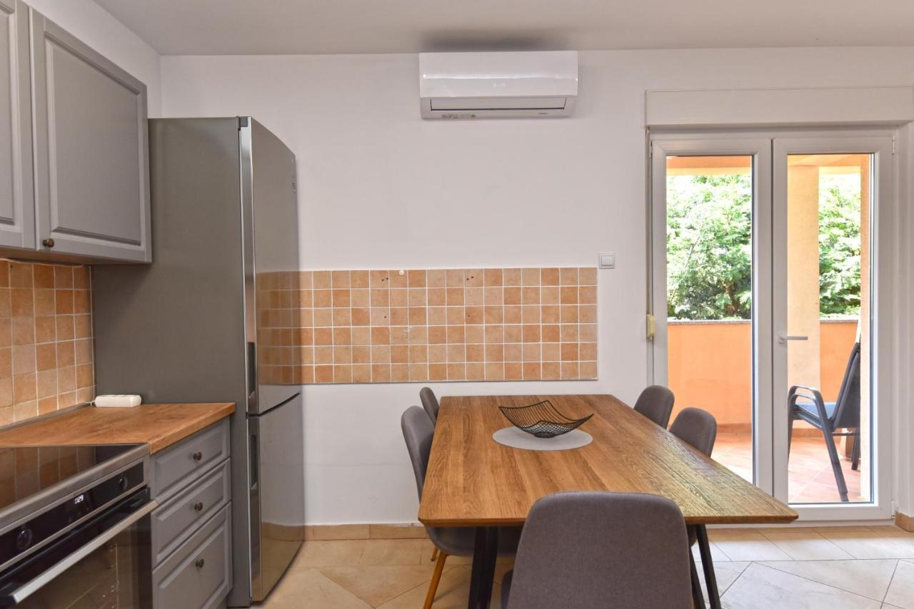 Apartmensts Arsen 928 Póla Kültér fotó